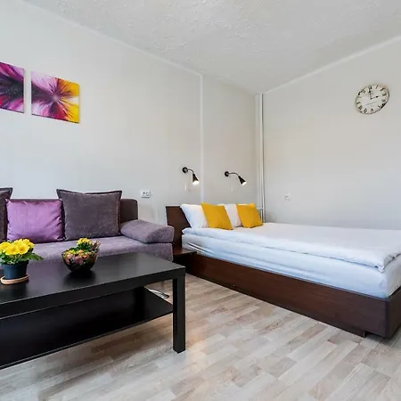 Apartment Compact Near Food Market In The Oldtown Free Parking