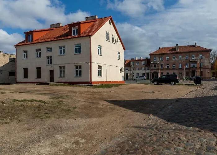 Compact Near Food Market In The Oldtown Free Parking